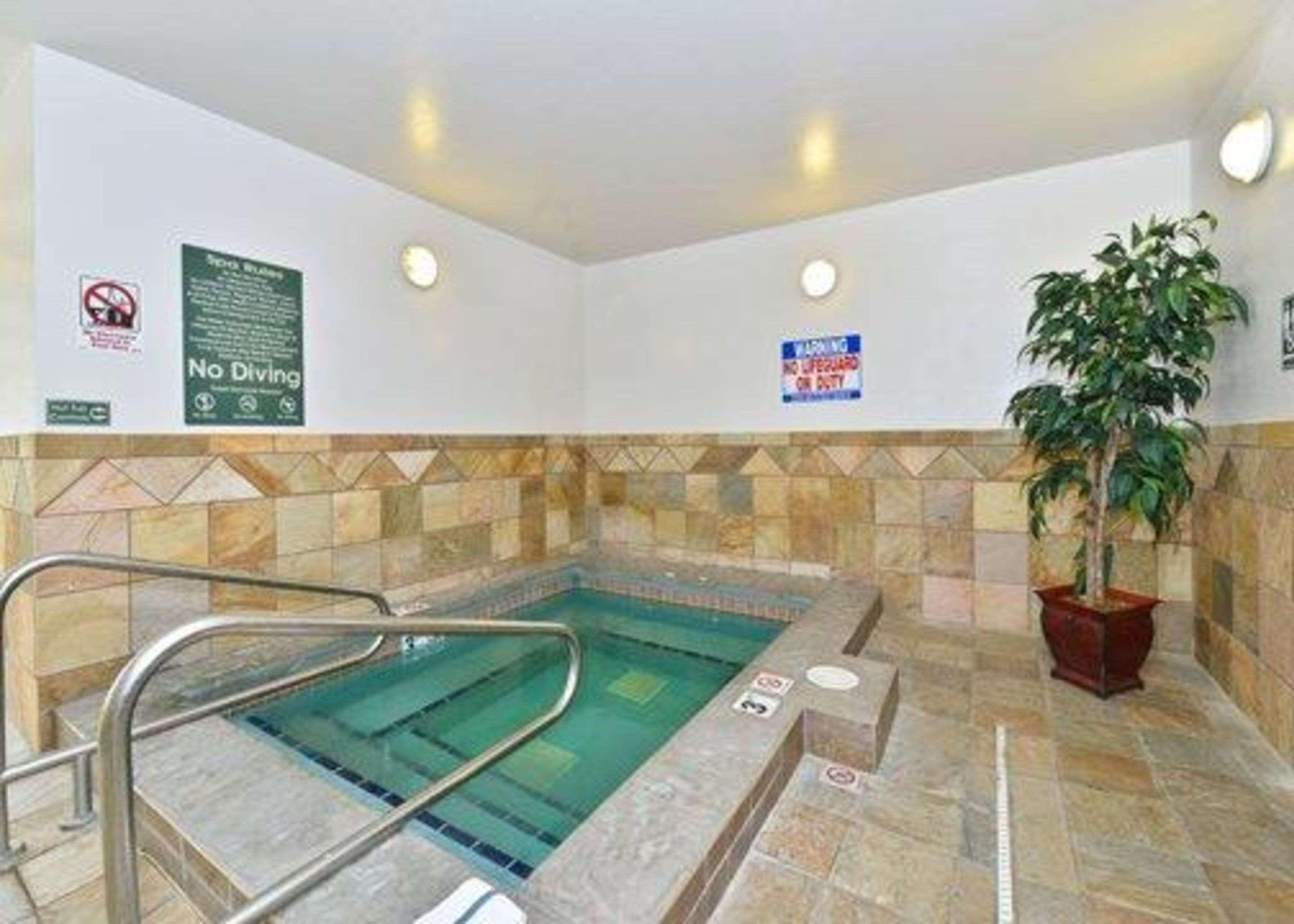 Comfort Inn & Suites Deadwood Extérieur photo